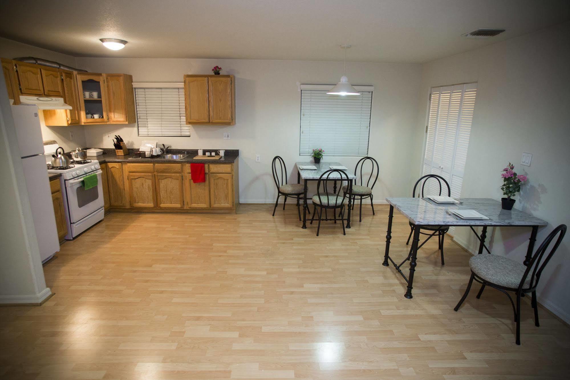 Los Angeles Vacation Apartments Exterior photo